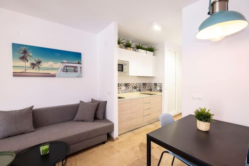 Modern & Cozy Studio Excellent Location Near Beach Torremolinos Buitenkant foto